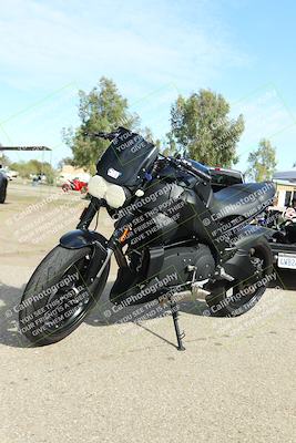 media/Oct-13-2025-Lets Ride (Mon) [[1a1cd08581]]/Around the Pits/